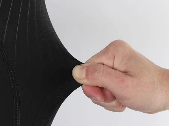 Black shock-absorbing seven-inch cycling shorts with pockets and a matching cushion for road and mountain biking.