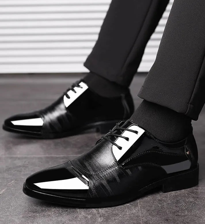 Men's black pointed toe low top business dress shoes with artificial PU upper and rubber sole