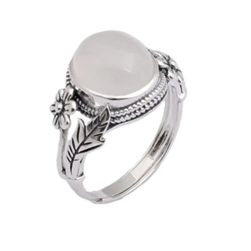 Copper vintage ring with adjustable opening and white chalcedony imitation colour