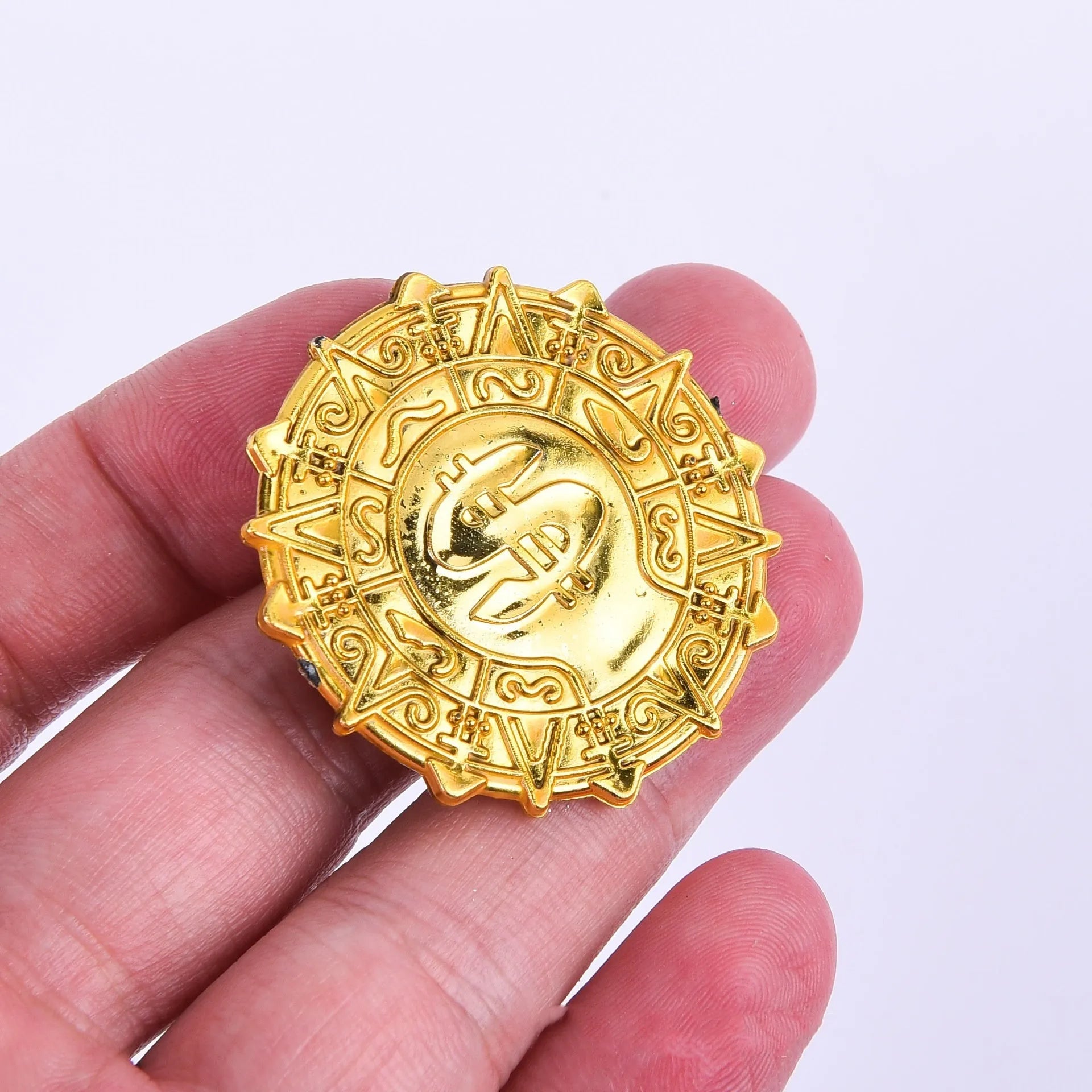 Plastic pirate gold coin toy with pointed style design for Halloween dress up parties