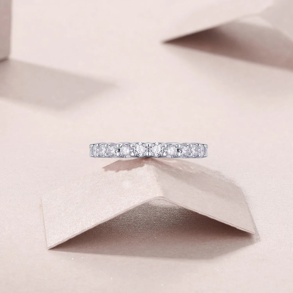 The Radiance moissanite wedding ring set in S925 silver with platinum plating, gift box packaging