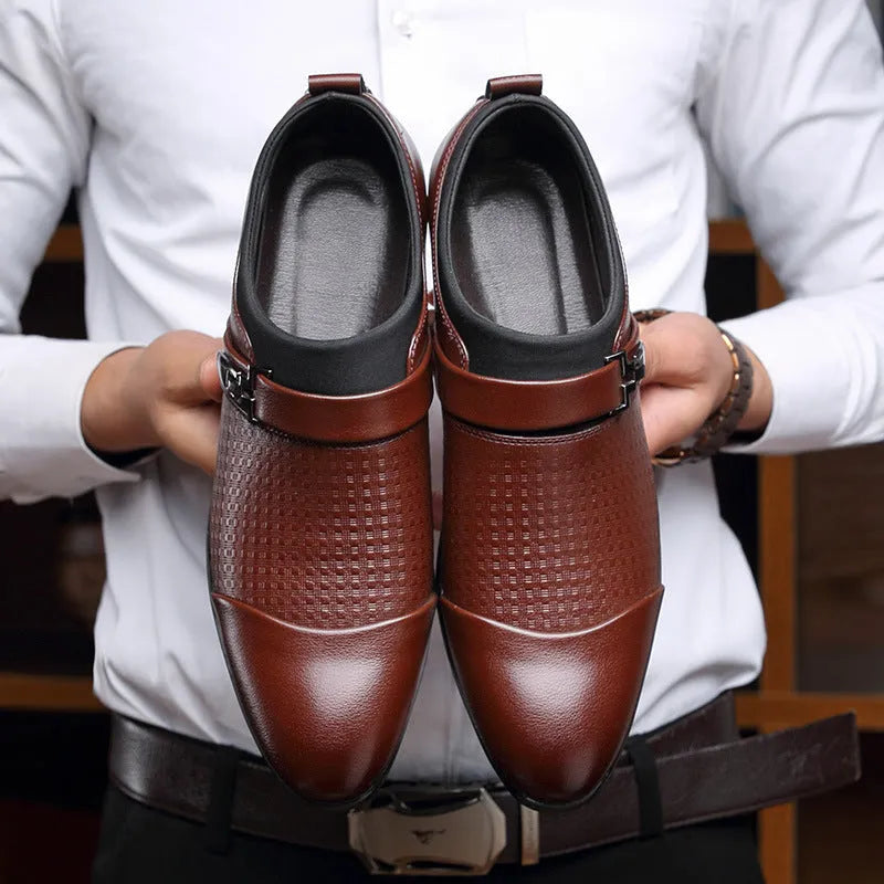 Men's black business formal PU leather shoes with non-slip rubber sole on a grey background