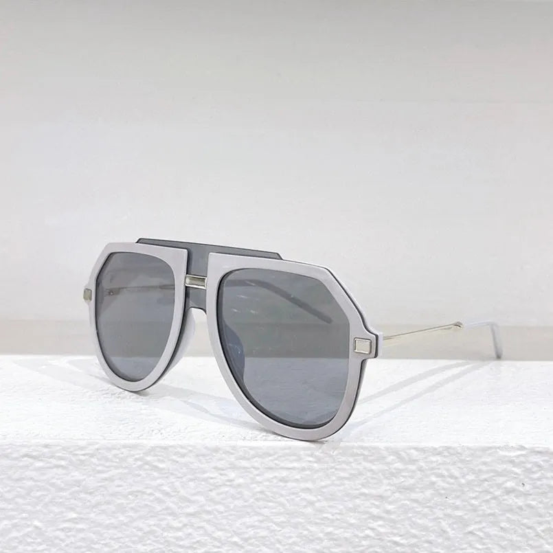 Women's black leopard print large frame sunglasses with elliptical shape and retro style