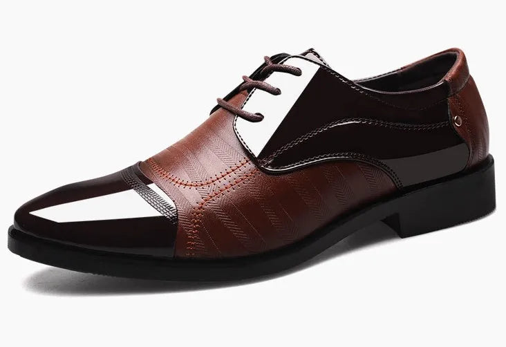 Men's black pointed toe low top business dress shoes with artificial PU upper and rubber sole