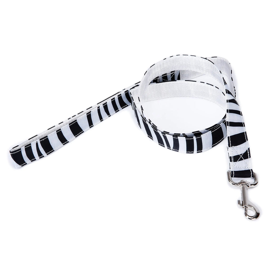 Black pet traction rope with plaid stripe design showing 120cm length