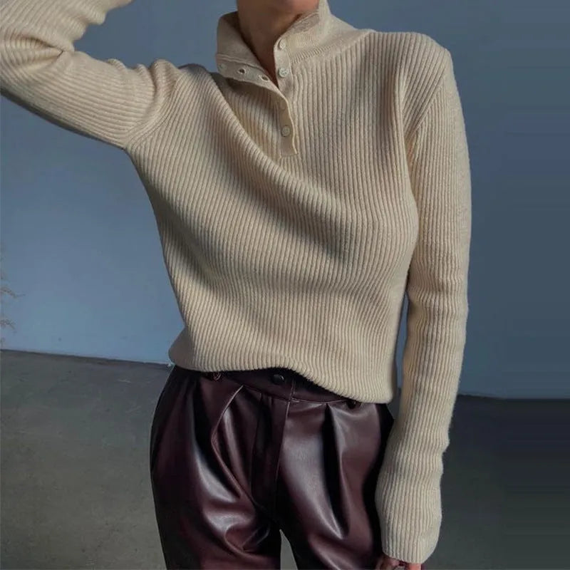 Retro breasted half turtleneck pullover sweater in slim fit with single-breasted placket design