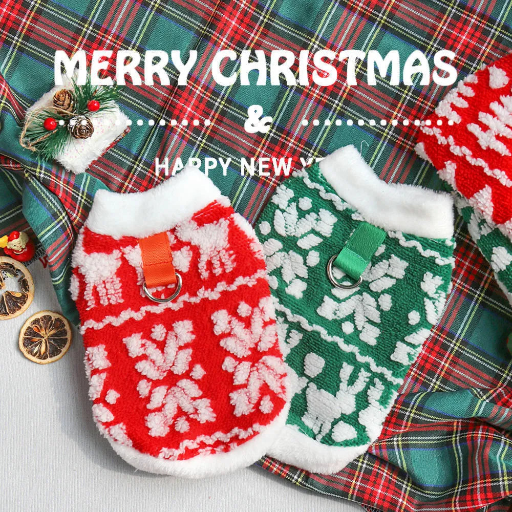 Christmas plush pet hoodie in green with traction rope buckle, sizes XS to XXL for small dogs and cats.