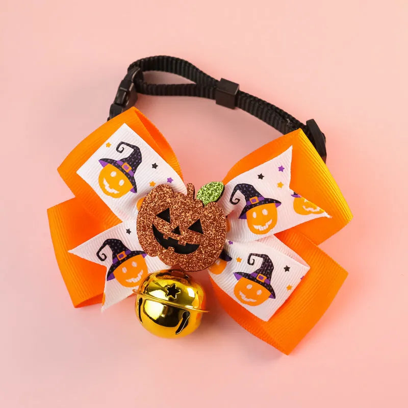 Polyester pumpkin bow tie with bell decoration for cats and dogs in orange colour