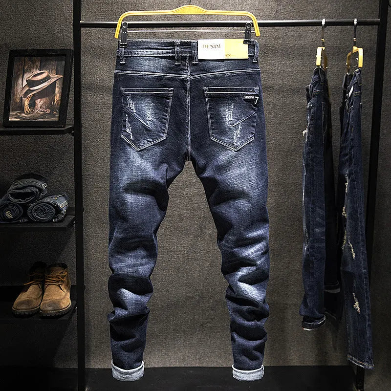 Men's slim-fitting skinny jeans in dark blue and light blue colours with micro elasticity denim fabric