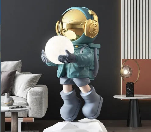 Large floor-to-ceiling astronaut decoration light in Silver finish with 18cm lunar lamp and plastic construction