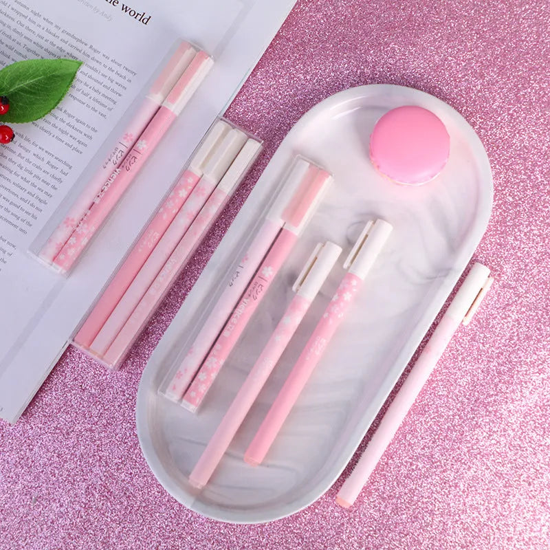 Sakura gel pen set showing 0.35mm and 0.5mm fine point pens with plastic bodies and metal refills