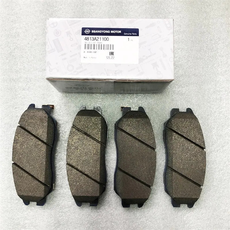 Aiteng Kyron Rester brake pad parts with codes 4813009A10 and 4813008BA0