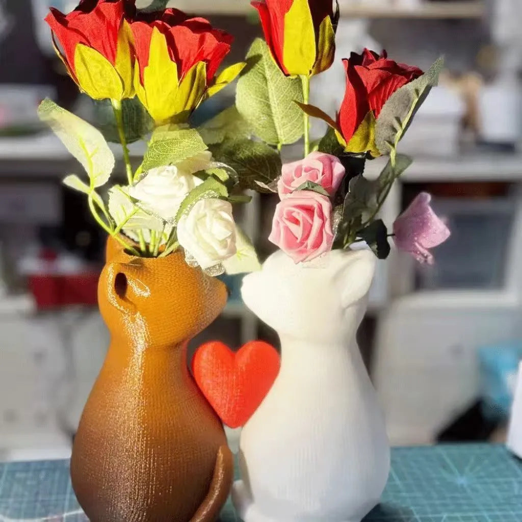 Knitted cat flowerpot ornament in Style 1, a 280g desktop decoration for shelf or windowsill display