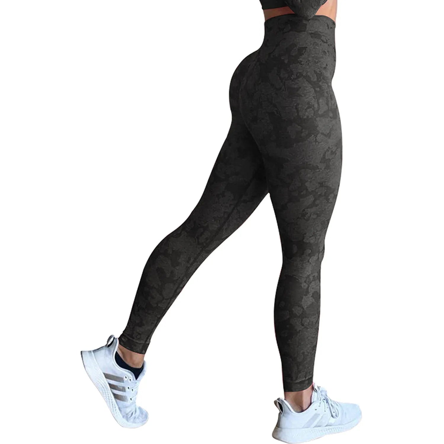 Women's butt lifting leggings in camouflage pattern with high waistband for workouts