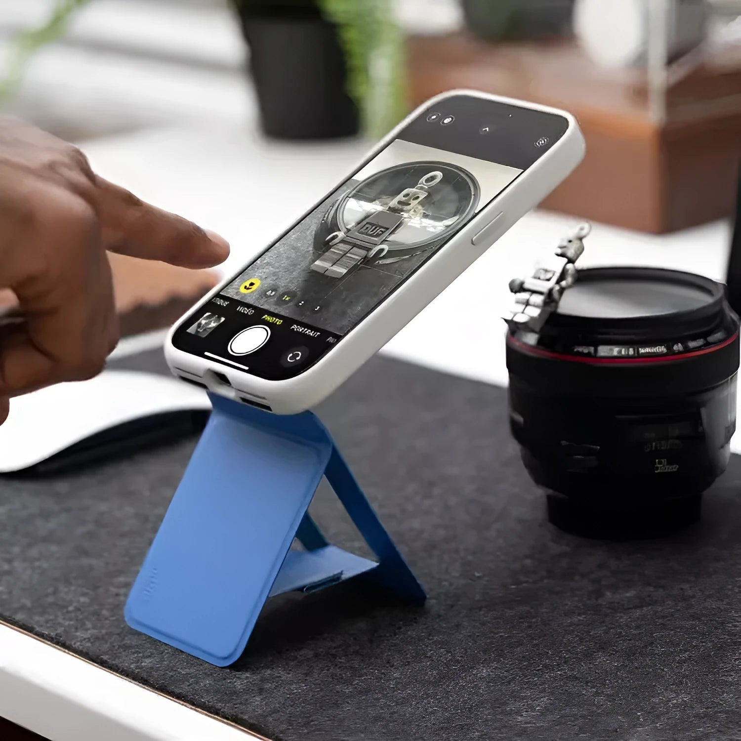 Multifunctional magnetic mobile phone holder and case in black showing dimensions and construction
