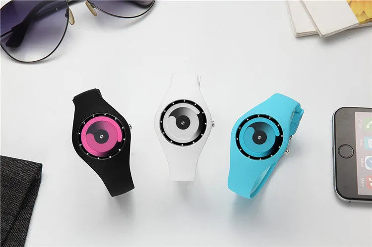 White candy colour quartz watch with alloy case, plexiglass mirror, 4.0cm diameter, 23cm band