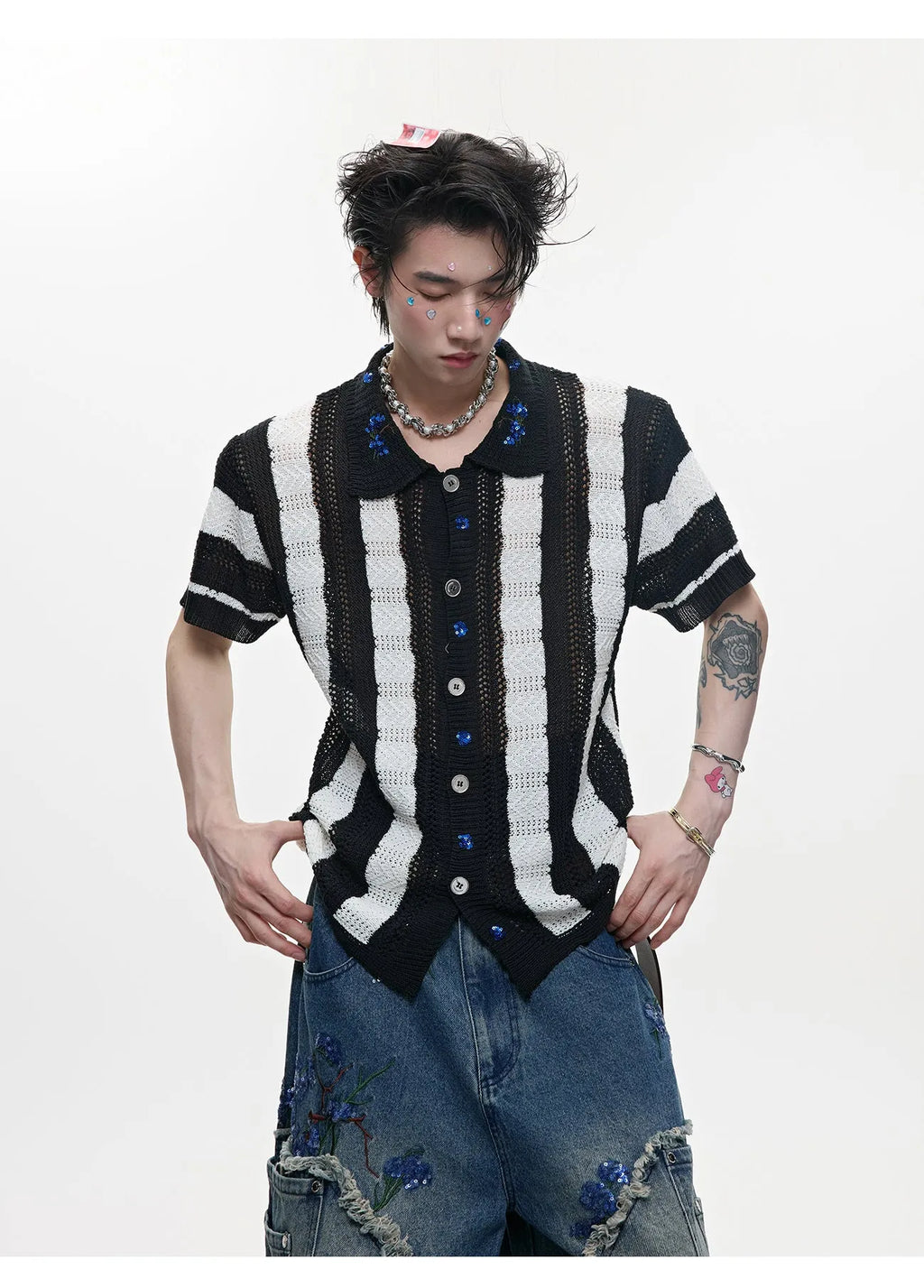 Men's retro patchwork striped knitted short sleeved shirt with decorative buttons in loose fit