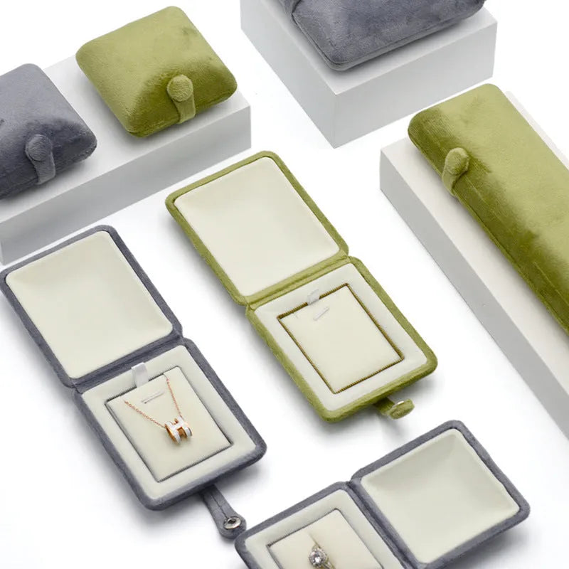 Embossed flannel jewellery gift box with shell snap button in grey or grass green for rings pendants bracelets stud earrings