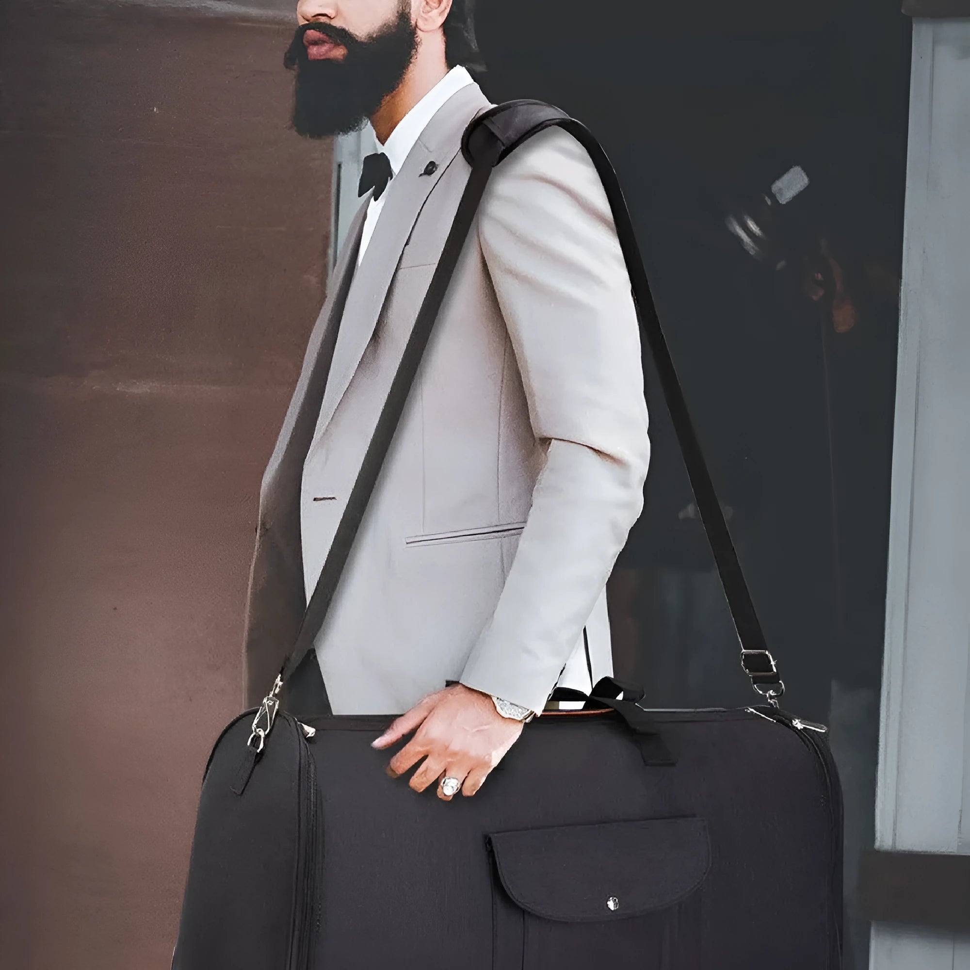 Folding travel duffel bag in dark blue with Oxford cloth construction and 36-55L capacity