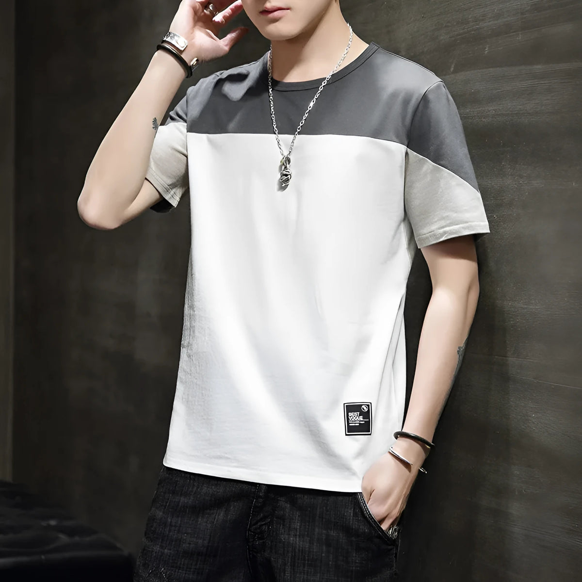 Men's 100% cotton loose casual t-shirt with printed detail, round neck, short sleeves, available in black, grey, white, burgundy, khaki