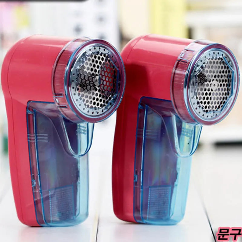 Portable electric clothing lint remover for sweaters with compact handheld design