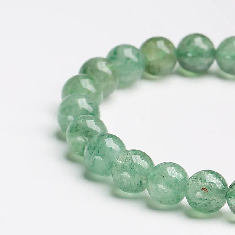 Hand-woven green strawberry quartz bracelet with 7.5mm beads in Chinese style geometric design