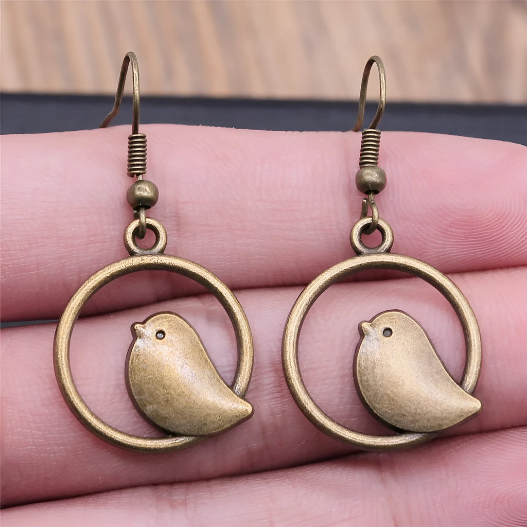 Retro simple handmade bird earrings in ancient silver finish with 20mm earring and 18x19mm ear hook