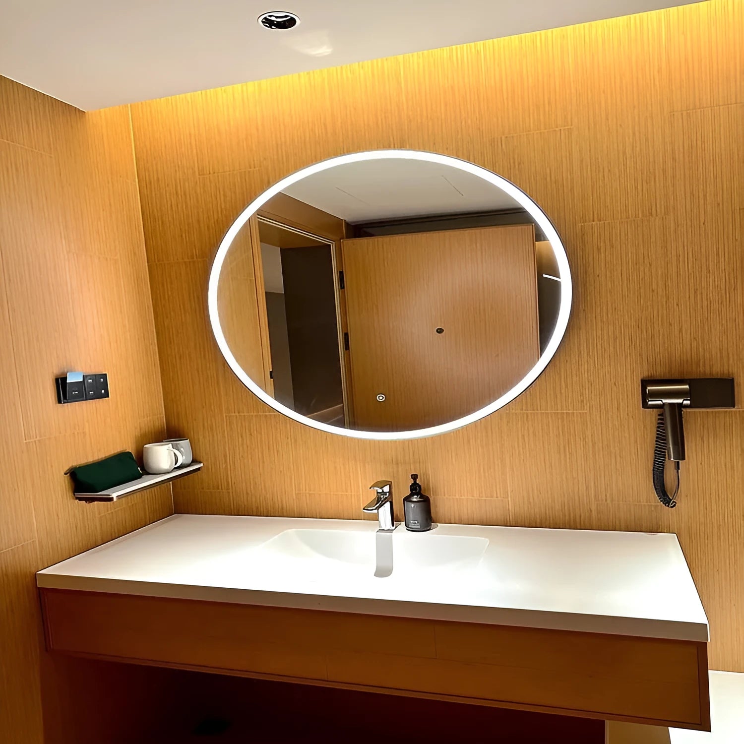 Round black aluminium frame LED bathroom mirror mounted on wall
