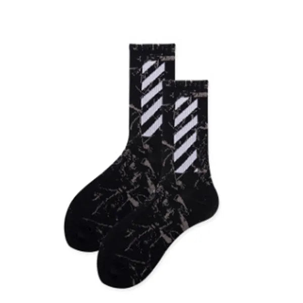 Adult sports socks in blended fabric, 23-27cm, breathable sweat-absorbing, black and white bars, black and red bars, white.
