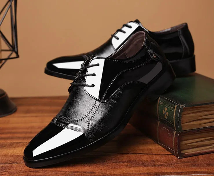 Men's black pointed toe low top business dress shoes with artificial PU upper and rubber sole