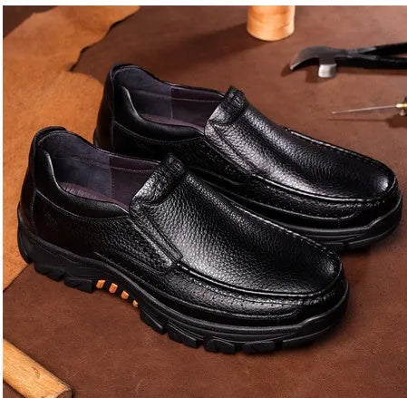 Men's black and brown business casual slip-on shoes with cowhide leather uppers and rubber soles