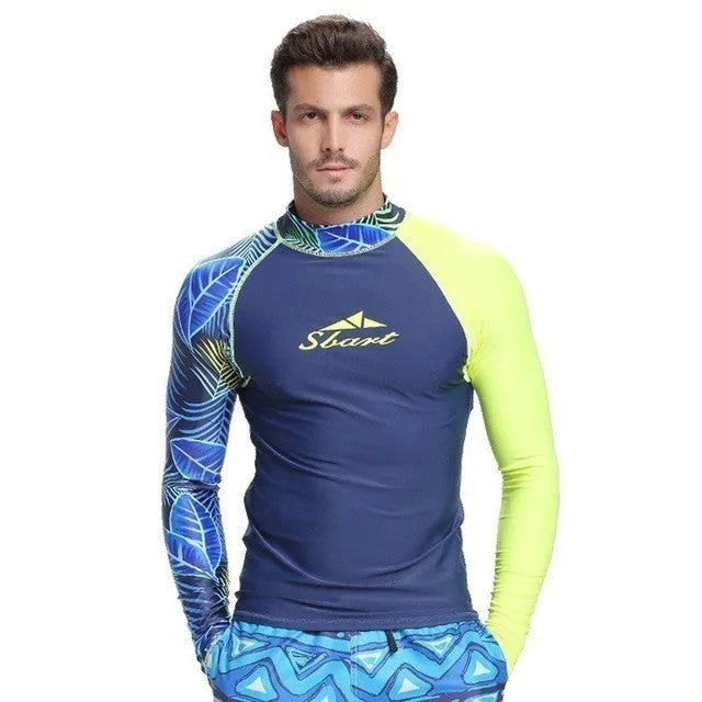 Men's long-sleeved wetsuit sunscreen swimsuit in blue or green blended fabric with colour matching detail