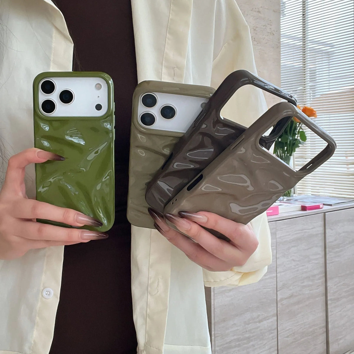 Three-dimensional pleated pattern TPU phone case in green for iPhone, anti-fall, anti-fingerprint, soft shell
