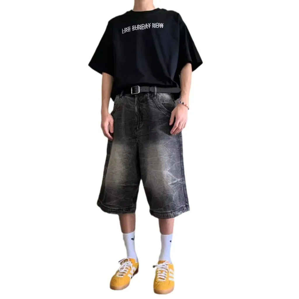 Men's loose straight-leg washed denim shorts in retro style with mid-waist and cropped length