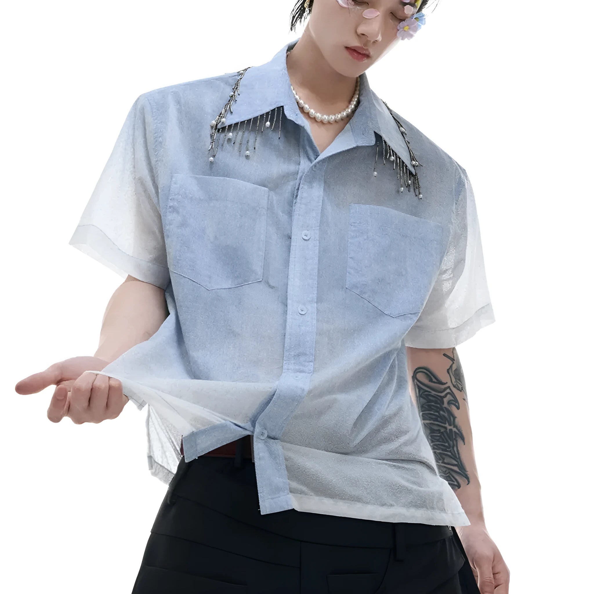 Men's loose fit blue and white gradient short sleeve shirt with quilted pattern
