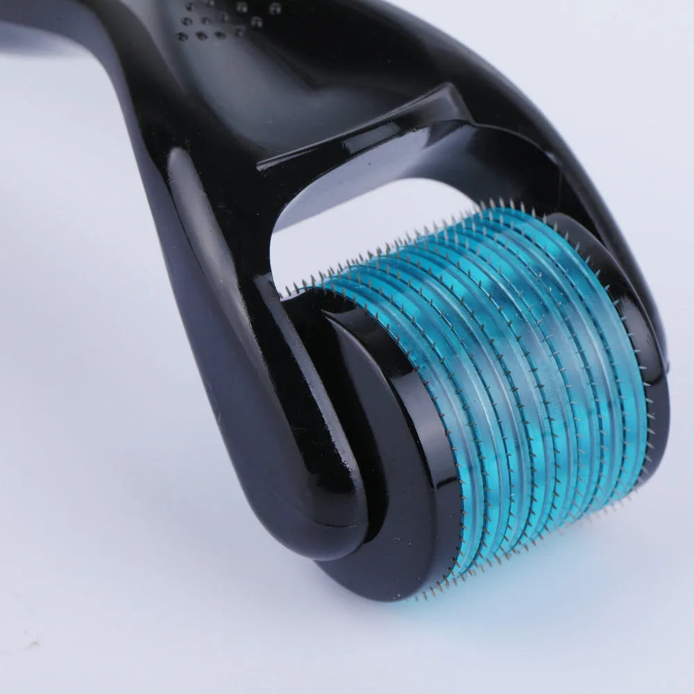 Black handle microneedle roller with medical steel needles for wrinkle and scar treatment