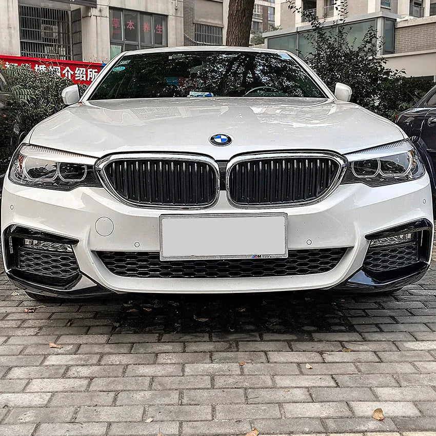 Pair of front Cornerite car stickers for BMW 5 Series G30 M Sport 530i 2018-2020, piano black and carbon fiber pattern options