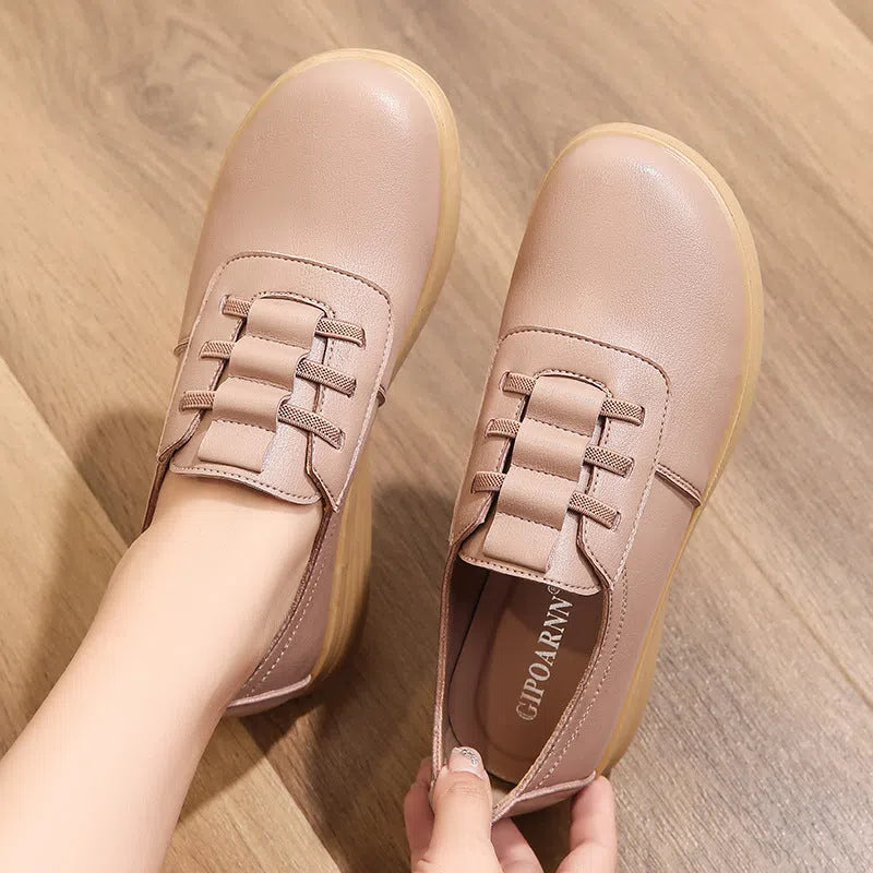 Women's orthopaedic walking shoes in beige, black or cameo brown with synthetic leather upper, low heel, and lace-up front