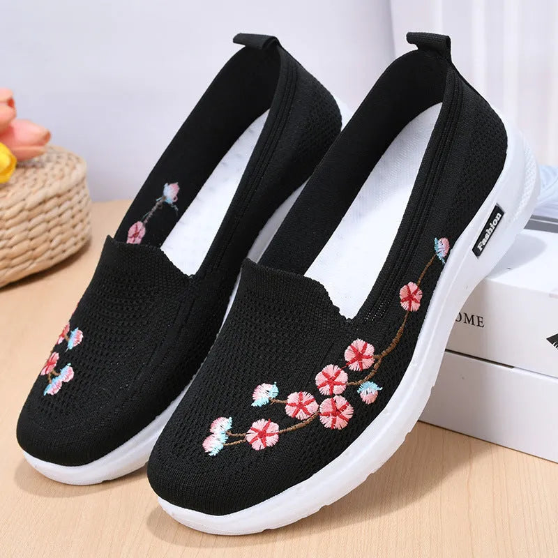 Women's embroidered floral pumps with breathable woven upper and anti-slip sole