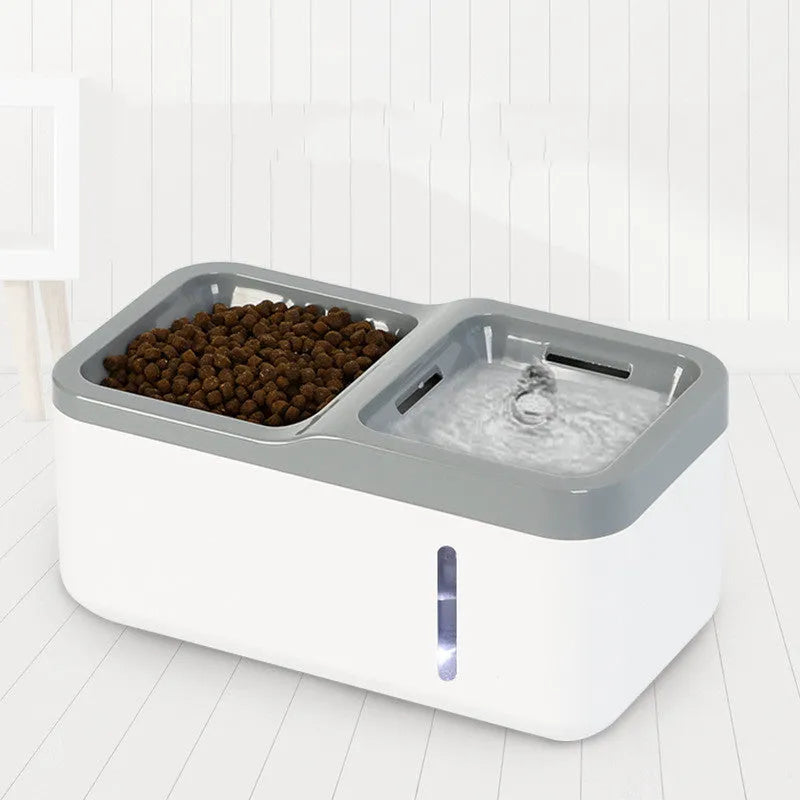 Intelligent 2.8L ABS automatic pet water dispenser for cats in black with EU plug on a floor