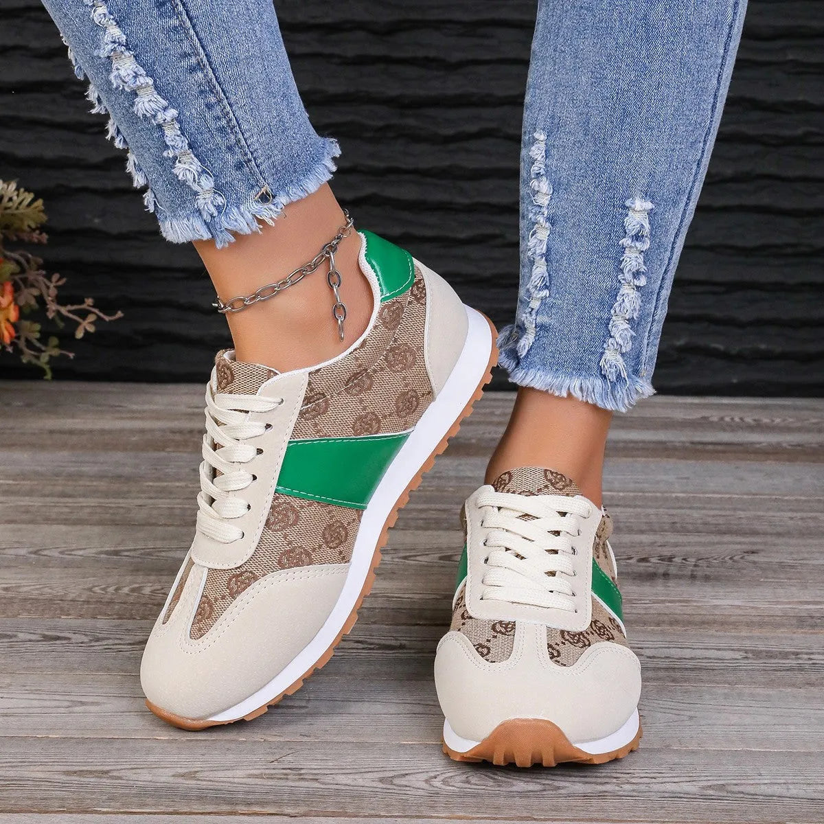 Women's khaki casual lace-up shoes with oversized fit, flat heel and cross-strap detail