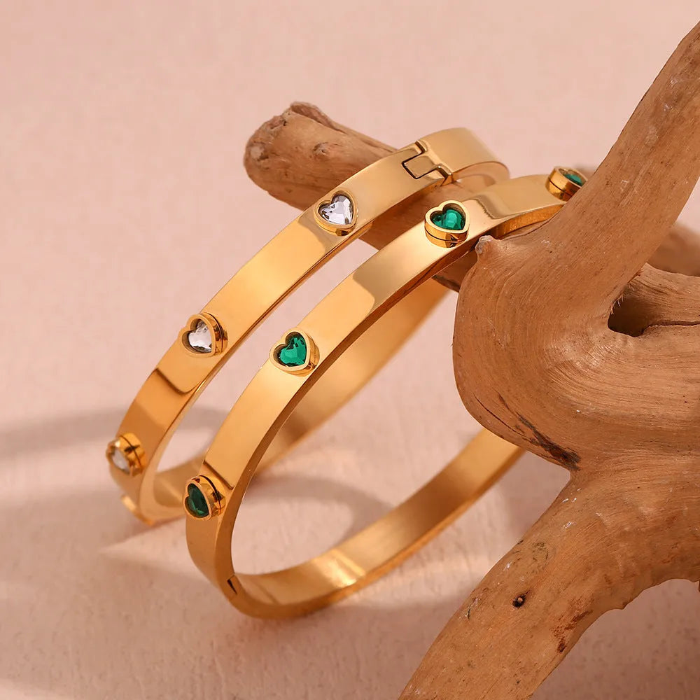 Stainless steel bracelet with micro-inlaid peach heart design in golden-lvzuan or white diamond finish