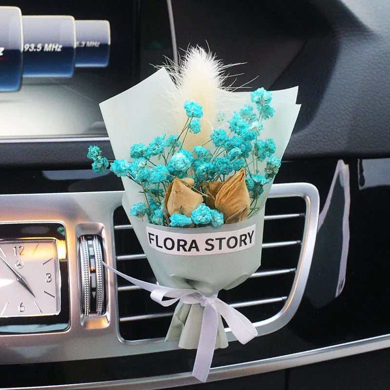 Dried flower car air freshener with natural aroma slices mounted on vehicle air conditioning vent