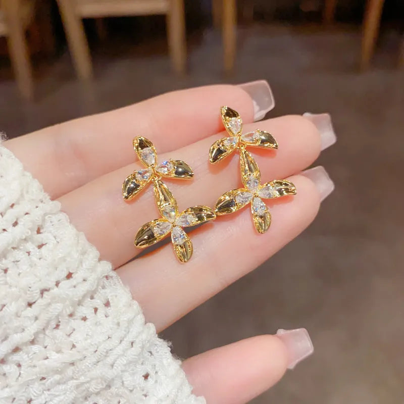 Women's real gold plated copper petal tassel earrings with metal diamond fringe in simple flower shape