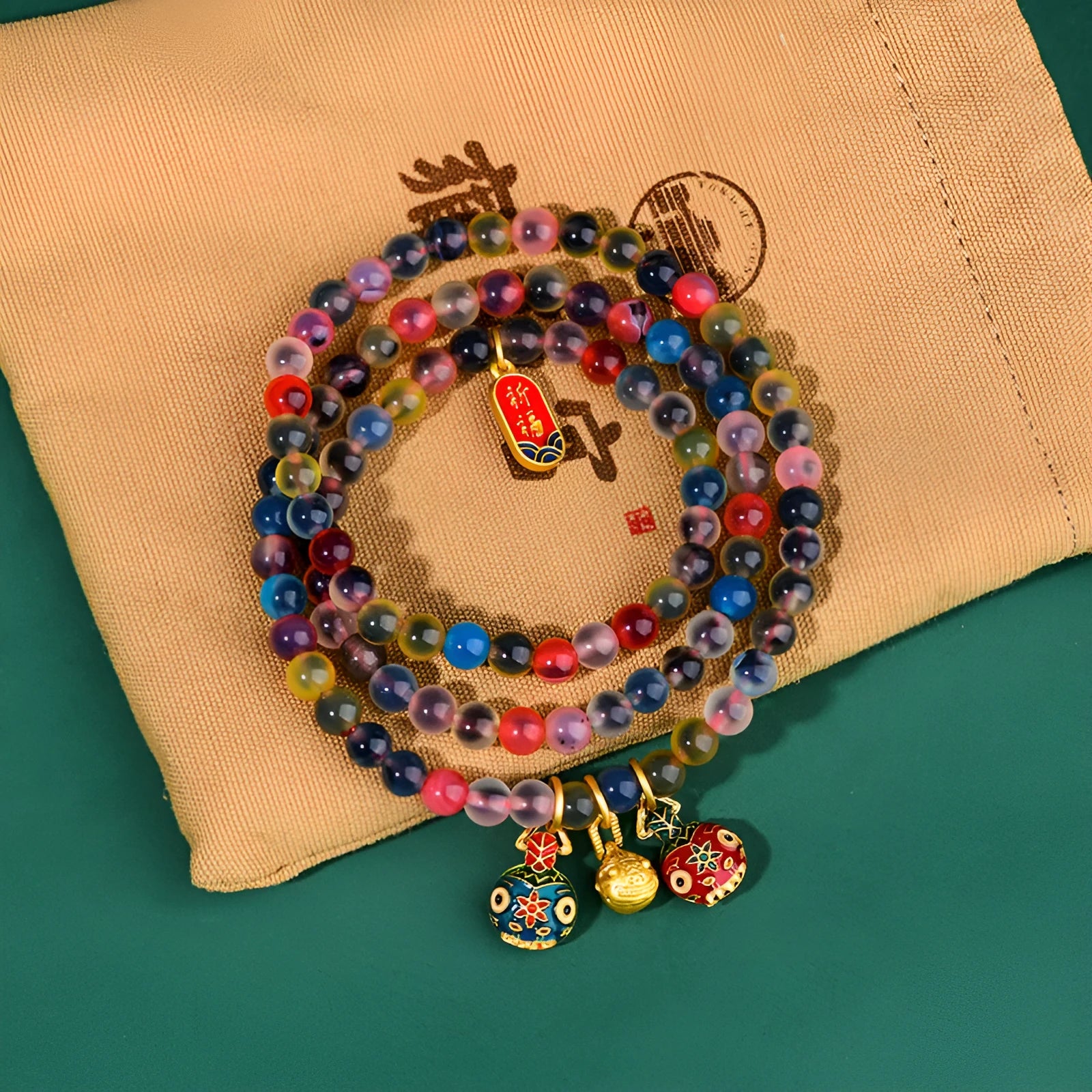 Dzogchen half-pond agate bracelet in fragrant grey with sugar heart and swallowing gold beast design.