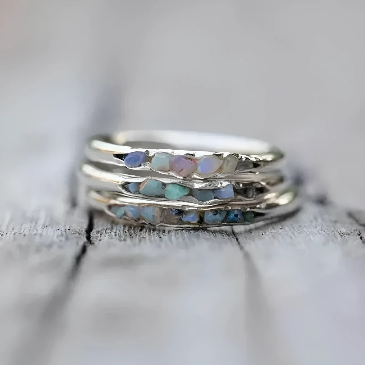 Gold-plated copper unisex ring with three-layer inlaid natural stone and cubic zirconia in silver geometric round design size 8