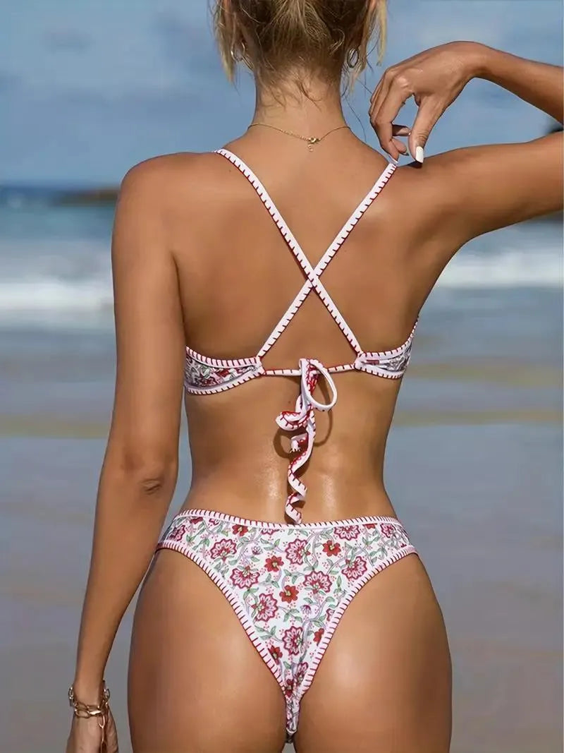 Women's V-neck embroidered swimsuit with floral print in briefs style
