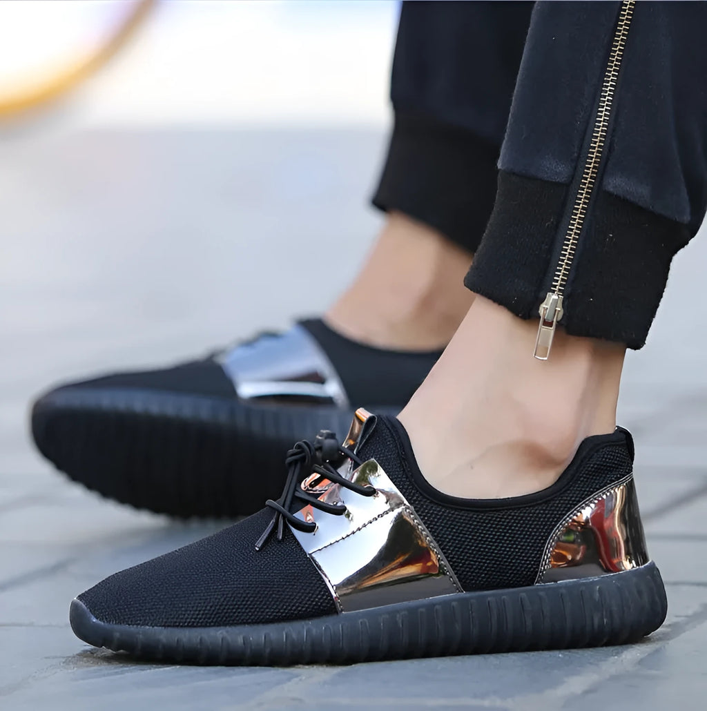 Unisex breathable mesh casual shoes with lace-up closure, rubber sole, in black – side view