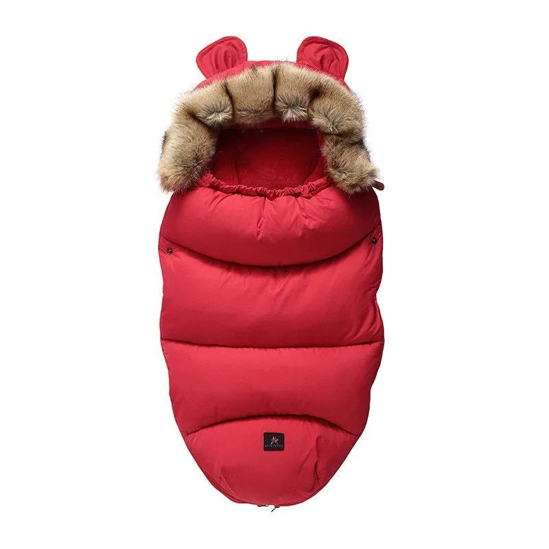 Dismountable baby stroller sleeping bag in a silkworm cocoon style for ages 1-3.