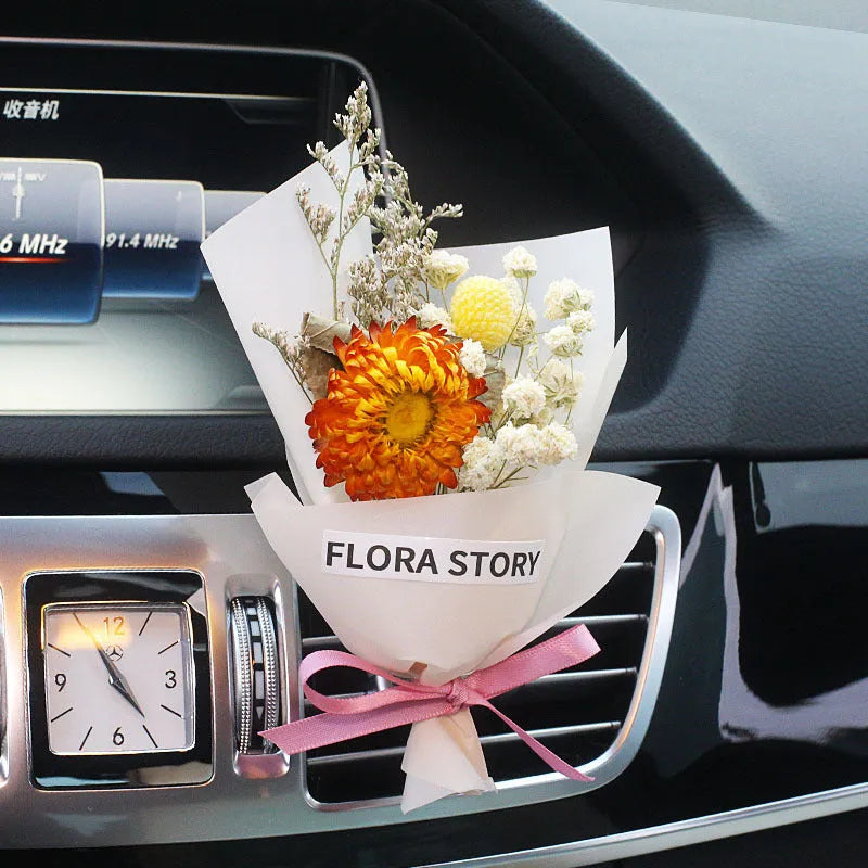 Dried flower car air freshener with natural aroma slices mounted on vehicle air conditioning vent